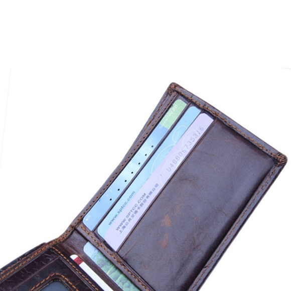 Dragon Engraved Genuine Leather Bifold Mens Wallet - Picture 3 of 8